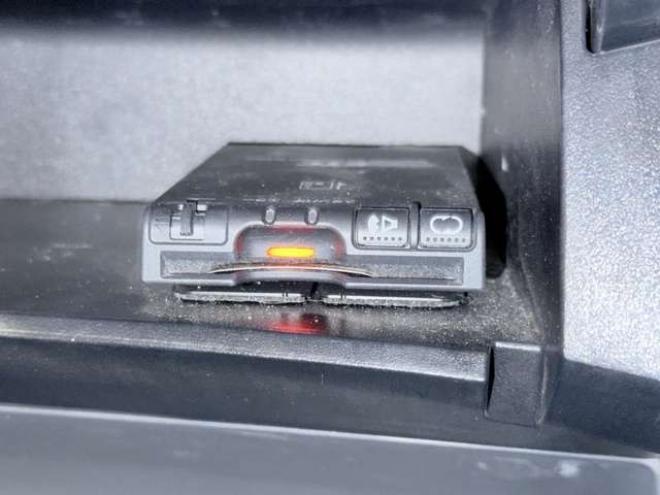 セレナ2.0 20X 4WD　下廻防錆TVナビBカメETCエンスタ 2000