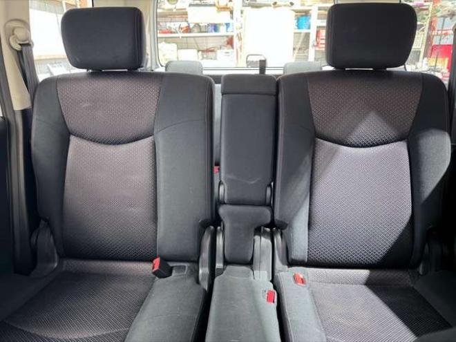 セレナ2.0 ハイウェイスター 4WD　防錆塗装4WDTVナビBカメ 2000