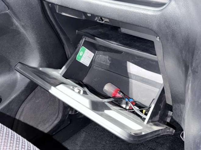 セレナ2.0 ハイウェイスター 4WD　防錆塗装4WDTVナビBカメ 2000