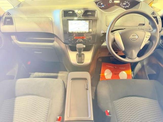 セレナ2.0 20X 4WD　防錆塗装4WDキーレスTVナビ 2000