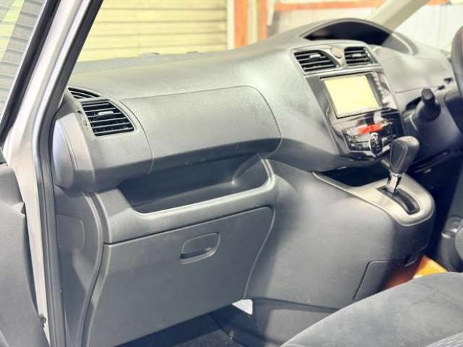 セレナ2.0 20X 4WD　防錆塗装4WDキーレスTVナビ 2000