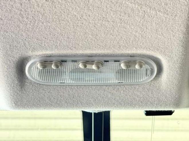 セレナ2.0 20X 4WD　防錆塗装4WDキーレスTVナビ 2000