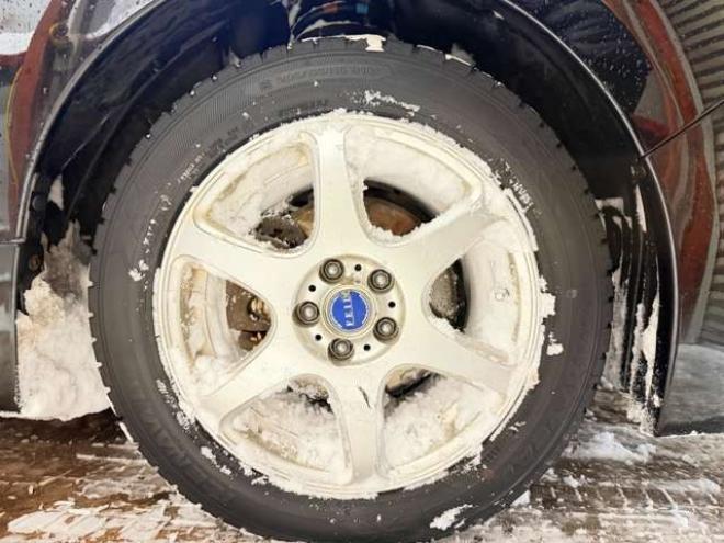 インプレッサスポーツ 2.0 i アイサイト 4WD　防錆塗装4WDキーレスCD夏冬タイヤ 2000