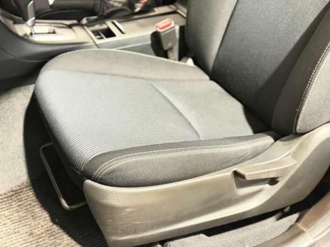 インプレッサスポーツ 2.0 i アイサイト 4WD　防錆塗装4WDキーレスCD夏冬タイヤ 2000