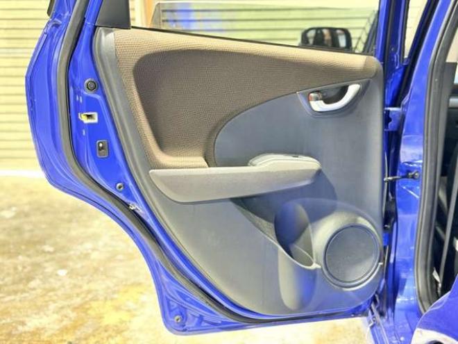 フィットシャトル1.5 15X 4WD　防錆塗装4WDTVナビBカメETC 1500