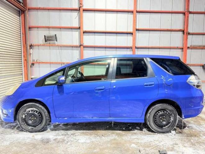 フィットシャトル1.5 15X 4WD　防錆塗装4WDTVナビBカメETC 1500