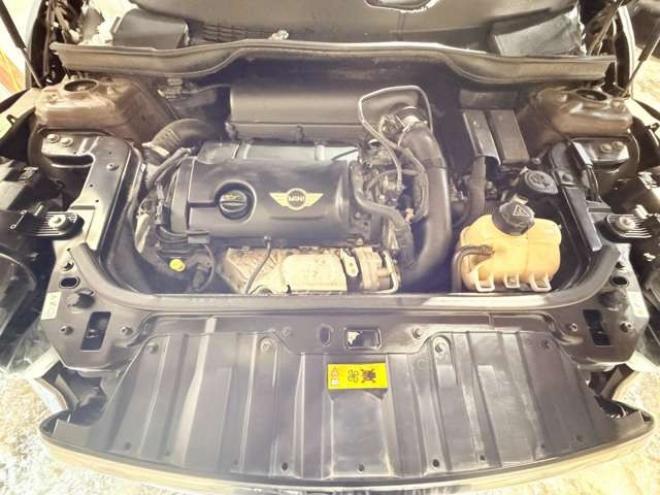 ミニクロスオーバー クーパーS オール4　防錆塗装4WDTVナビBカメETC 正規輸入車 1600