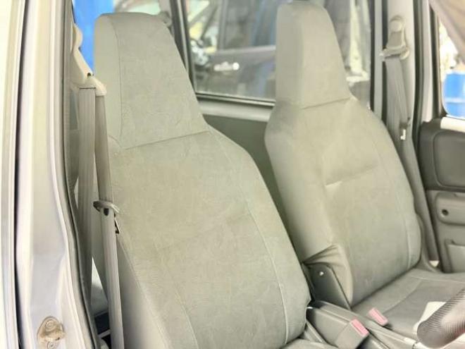 NV100クリッパーDX ハイルーフ 4WD　防錆塗装4WDキーレス夏冬タイヤ 660