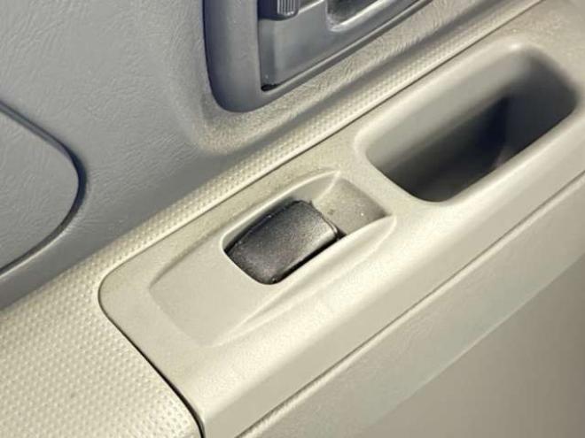 NV100クリッパーDX ハイルーフ 4WD　防錆塗装4WDキーレス夏冬タイヤ 660