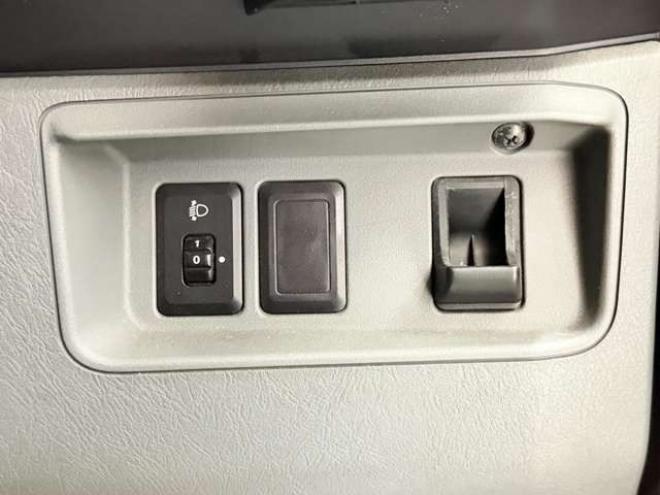 NV100クリッパーDX ハイルーフ 4WD　防錆塗装4WDキーレス夏冬タイヤ 660