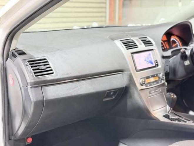 アベンシスワゴン2.0 Xi　防錆塗装TVナビエンスタ夏冬タイヤETCドラレコ 2WD 2000