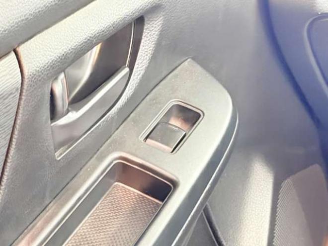 インプレッサスポーツ 1.6 i 4WD　防錆塗装4WDTVナビBカメETCドラレコ 1600