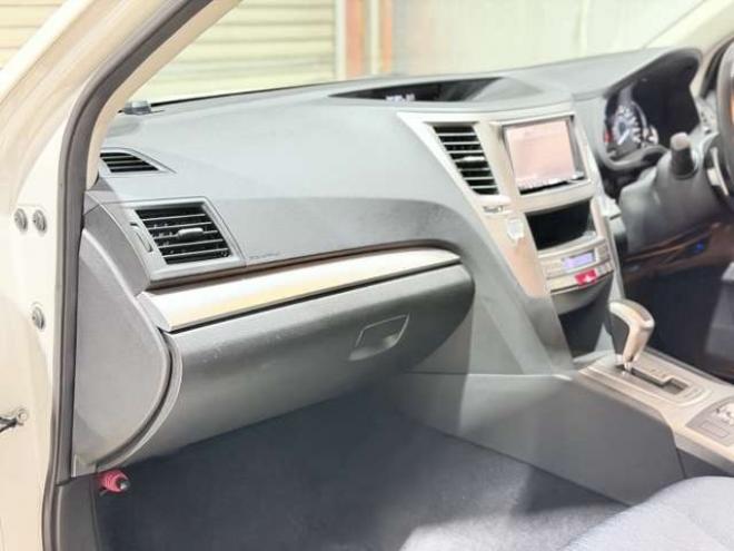 レガシィワゴン2.5 i 4WD　防錆塗装4WDTVナビBカメETC 2500