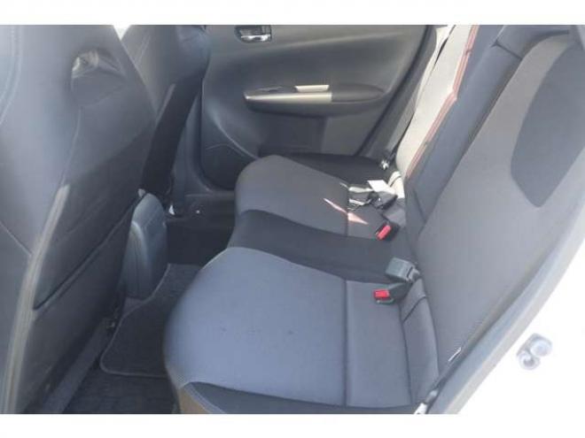 インプレッサハッチバック 2.0 S-GT 4WD　ナビ・TV・スマートキー・ターボ 2000