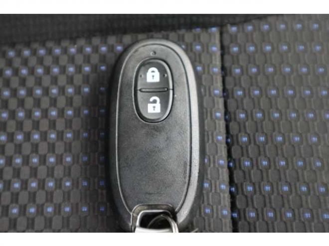 ワゴンRスティングレー X 4WD　スマートキー・4.8万キロ 660