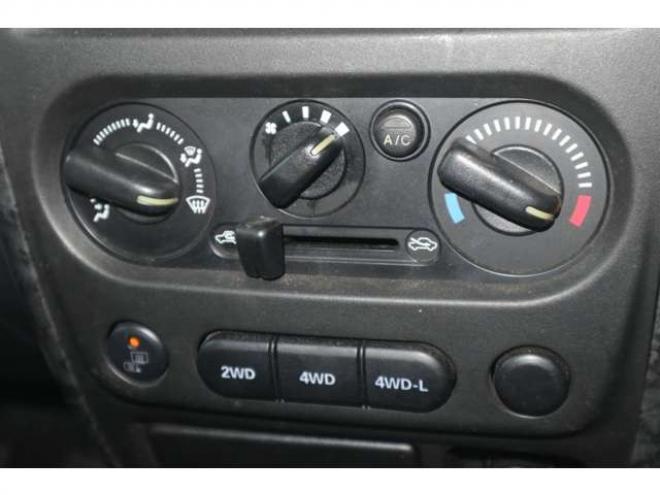 AZオフロードXC 4WD　5速マニュアル・ナビ・TV・キーレス・ターボ 660