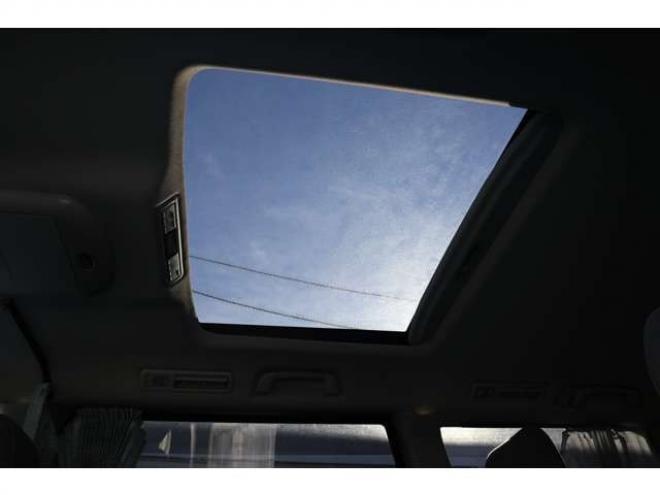 アルファード2.4 V AS プラチナセレクション 4WD　キーレス・ナビ・バックカメラ・両側パワースライドドア・サンルーフ 2400