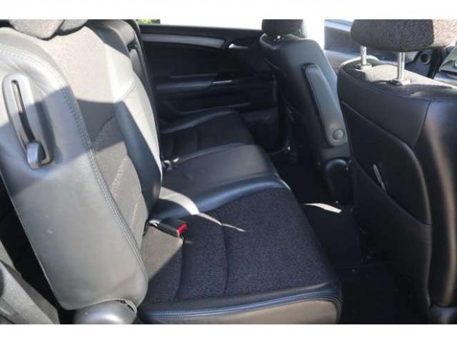 オデッセイ2.4 アブソルート 4WD　ナビ・TV・バックカメラ・キーレス 2400