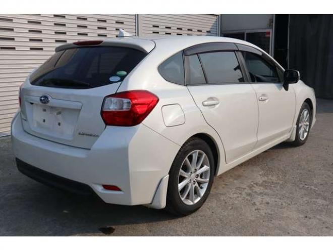 インプレッサスポーツ 2.0 i アイサイト 4WD　ナビ・TV・Bカメラ・スマートキー 2000