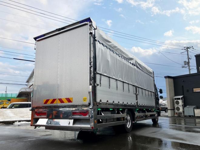 レンジャープロ未使用　ワイド増t　家畜運搬車　中型トラック　nlt