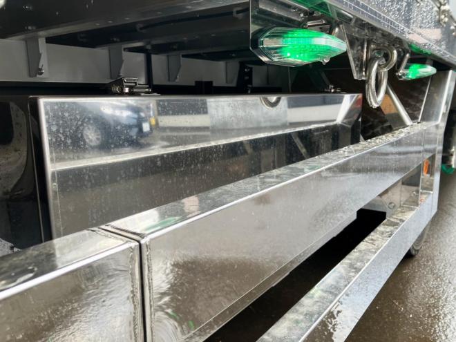 レンジャープロ未使用　ワイド増t　家畜運搬車　中型トラック　nlt