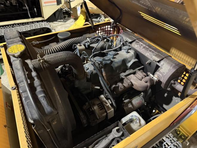 除雪機コバシ ST350 35馬力 大型ディーゼル除雪機 雪飛び抜群