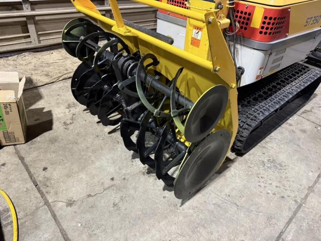 除雪機コバシ ST350 35馬力 大型ディーゼル除雪機 雪飛び抜群