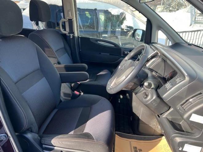 セレナハイウェイスター 4WD 2000 5Dr