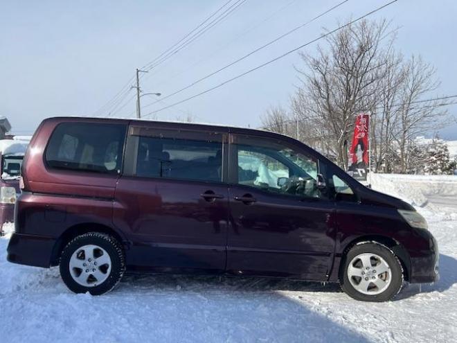 セレナハイウェイスター 4WD 2000 5Dr