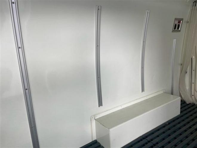 ハイエースバン2.8 中温冷凍バン ロング ディーゼルターボ 4WD　 2800