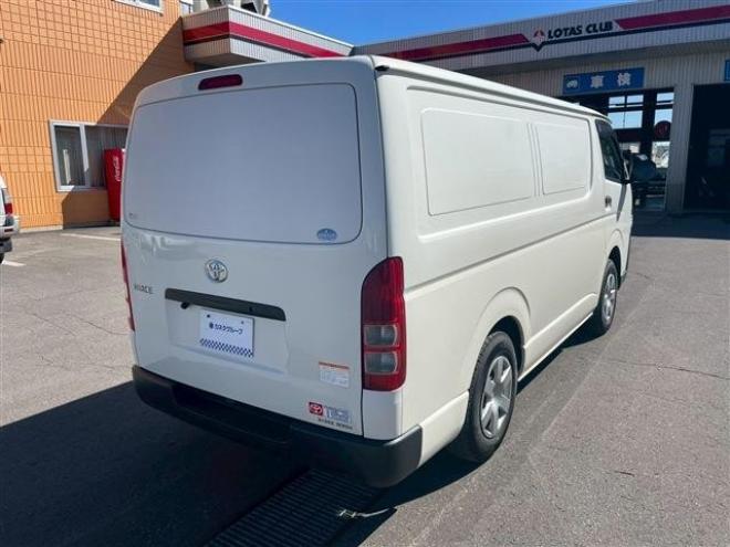 ハイエースバン2.8 中温強化冷凍バン ロング ディーゼルターボ 4WD　 2800