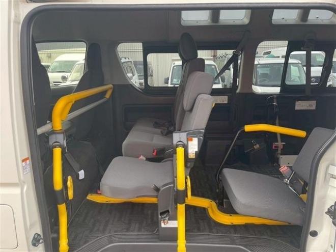 ハイエースバン3.0 ウェルキャブ Bタイプ ロング ディーゼルターボ 4WD　 福祉車両 3000