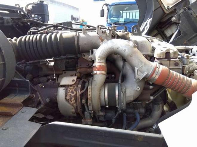 ギガキャブ付シャーシ　2PG-CYY77C　 2WD 9830