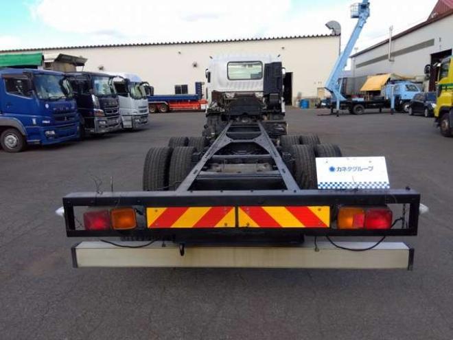 ギガキャブ付シャーシ　2PG-CYY77C　 2WD 9830