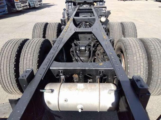 ギガキャブ付シャーシ　2PG-CYY77C　 2WD 9830