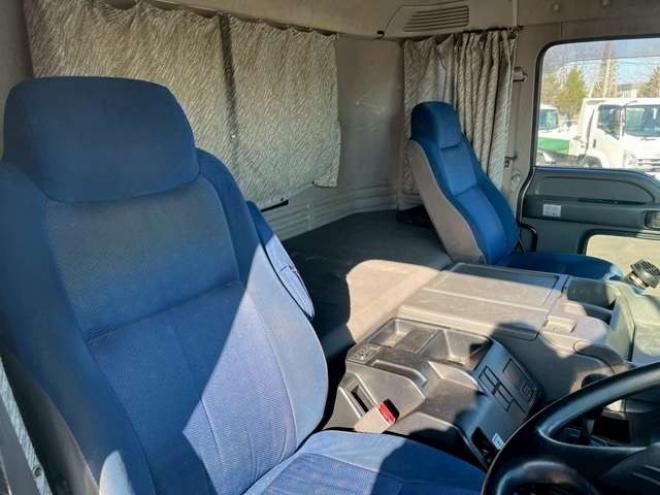 ギガ冷凍ウイング　QKG-CYJ77A 日本フルハーフ　 2WD 9830