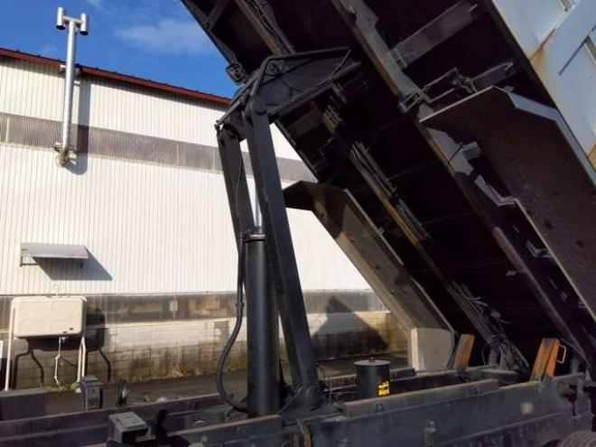 ファイター深ダンプ　LDG-FQ62F 新明和工業　 2WD 7540