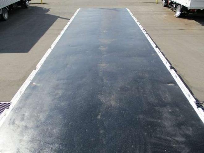 ビッグサム平ボディ　KL-CG48ZVX　 2WD 13070