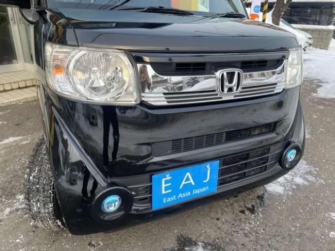 N-BOXスラッシュ X ターボパッケージ 4WD　1年走行距離無制限保証付/Bluetooth/純正8インチナビ・フルセグTV/バックカメラ/ETC/冬タイヤ装着/純正アルミホイール夏タイヤ付き/LEDフォグ/HIDヘッドライト/ステアリングヒーター/シートヒータ/法定整備/修復歴無 660