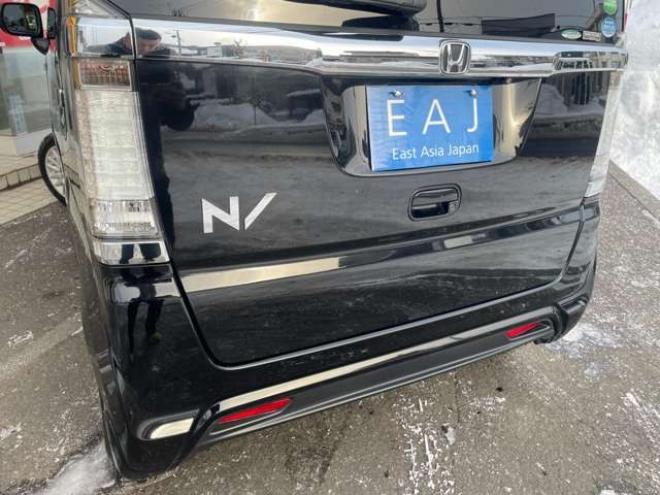 N-BOXスラッシュ X ターボパッケージ 4WD　1年走行距離無制限保証付/Bluetooth/純正8インチナビ・フルセグTV/バックカメラ/ETC/冬タイヤ装着/純正アルミホイール夏タイヤ付き/LEDフォグ/HIDヘッドライト/ステアリングヒーター/シートヒータ/法定整備/修復歴無 660