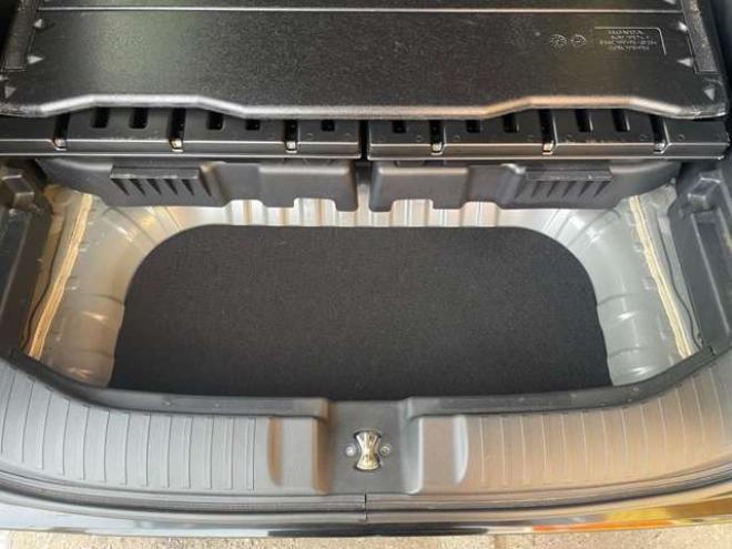 N-BOXスラッシュ X ターボパッケージ 4WD　1年走行距離無制限保証付/Bluetooth/純正8インチナビ・フルセグTV/バックカメラ/ETC/冬タイヤ装着/純正アルミホイール夏タイヤ付き/LEDフォグ/HIDヘッドライト/ステアリングヒーター/シートヒータ/法定整備/修復歴無 660