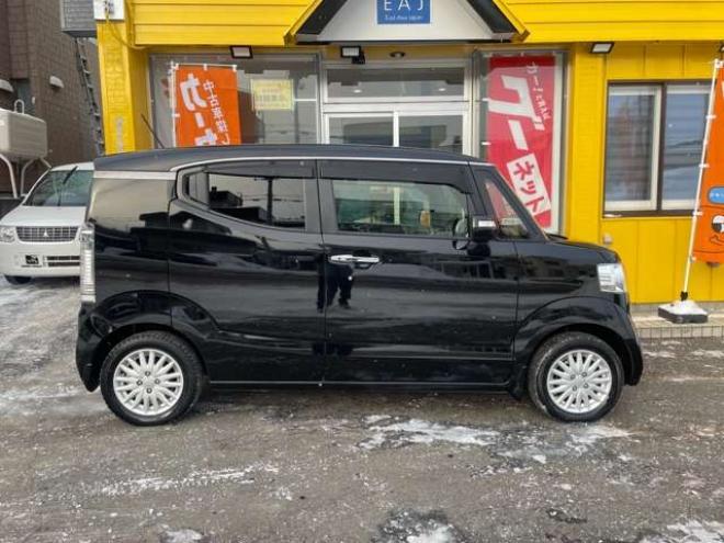 N-BOXスラッシュ X ターボパッケージ 4WD　1年走行距離無制限保証付/Bluetooth/純正8インチナビ・フルセグTV/バックカメラ/ETC/冬タイヤ装着/純正アルミホイール夏タイヤ付き/LEDフォグ/HIDヘッドライト/ステアリングヒーター/シートヒータ/法定整備/修復歴無 660