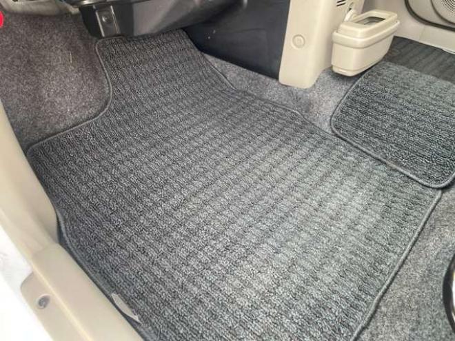 eKワゴンMX 4WD　1年走行距離無制限保証付/4速AT/ナビ/冬タイヤ装着/アルミホイール付き夏タイヤ付き/エンジンスターター/キーレス/シートヒーター/シートカバー/車検整備2年付き/法定整備/修復歴無し 660