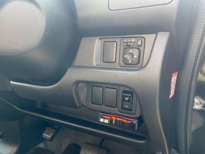 デイズハイウェイスターGターボ 4WD　1年間走行距離無制限保証/Bluetooth/ナビ・フルセグTV/全方位カメラ/純正エンジンスターター/ETC/シートヒーター/夏冬タイヤ付き/車検整備2年付き/法定整備/修復歴無し 660