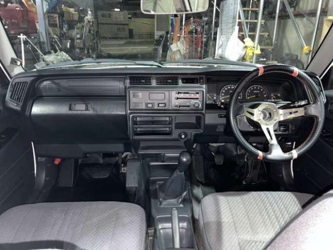 コンフォート元教習車ガソリンデラックス　5MT!検新規(2年付)市内コ・ミ・コ・ミ 2WD 2000