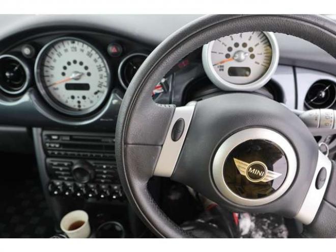 ミニクーパー　検2年　MT5速　社外マフラー　スタッドレスタイヤ　自社　ローンカノウ 正規輸入車 2WD 1600