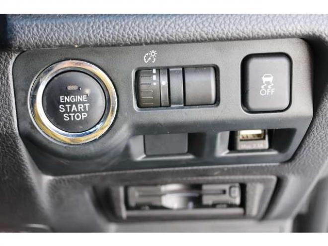 レヴォーグ1.6 GT 4WD　検R8/4　社外マフラー　社外ナビ　フルセグ　バックカメラ 1600