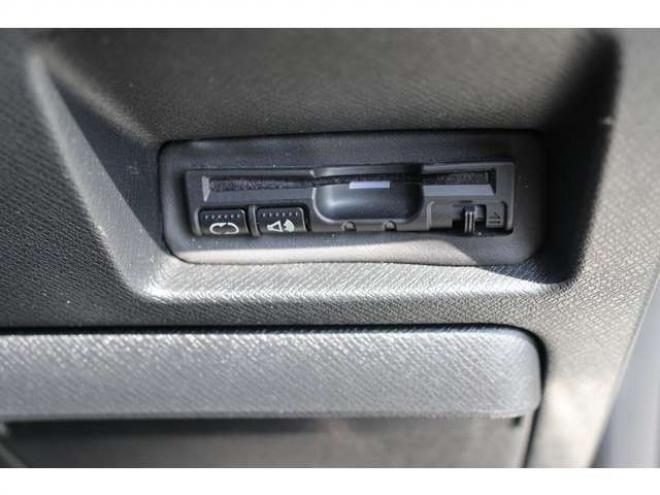 ステップワゴン2.0 スパーダ Z　検2年　自社　ローンカノウ　パドルシフト 2WD 2000