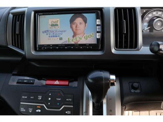 ステップワゴン2.0 スパーダ Z　検2年　自社　ローンカノウ　パドルシフト 2WD 2000