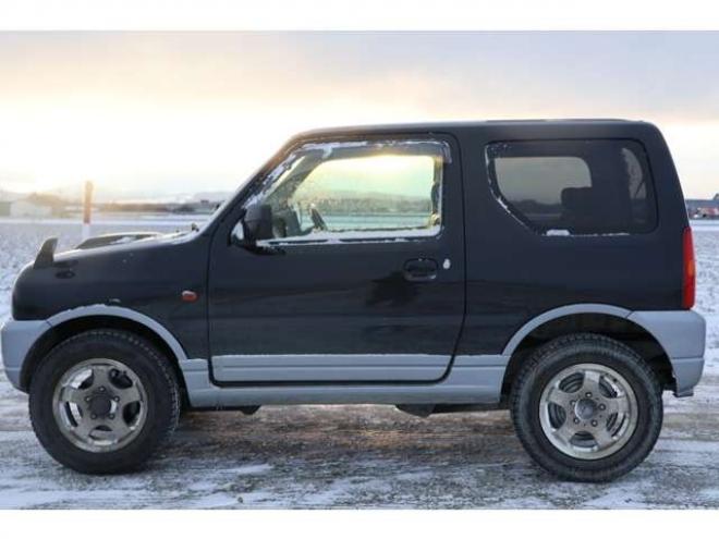 ジムニーランドベンチャー 4WD　検2年　スタッドレスタイヤ　自社　ローンカノウ 660
